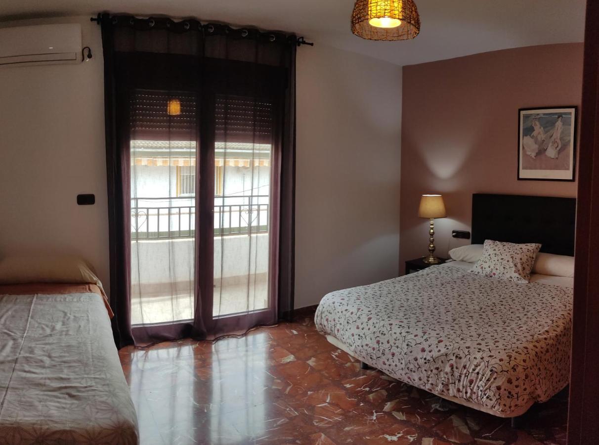 A 15' Granada, Piscina, Solarium, Futbolín, Casa Medina Güevéjar Guevejar Exterior foto