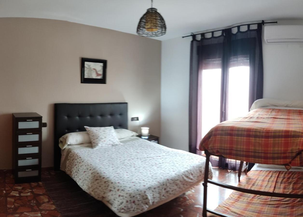 A 15' Granada, Piscina, Solarium, Futbolín, Casa Medina Güevéjar Guevejar Exterior foto