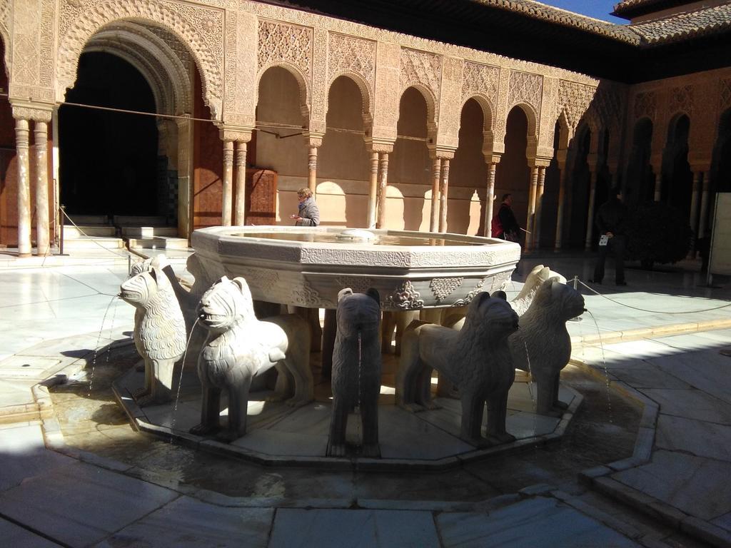 A 15' Granada, Piscina, Solarium, Futbolín, Casa Medina Güevéjar Guevejar Exterior foto
