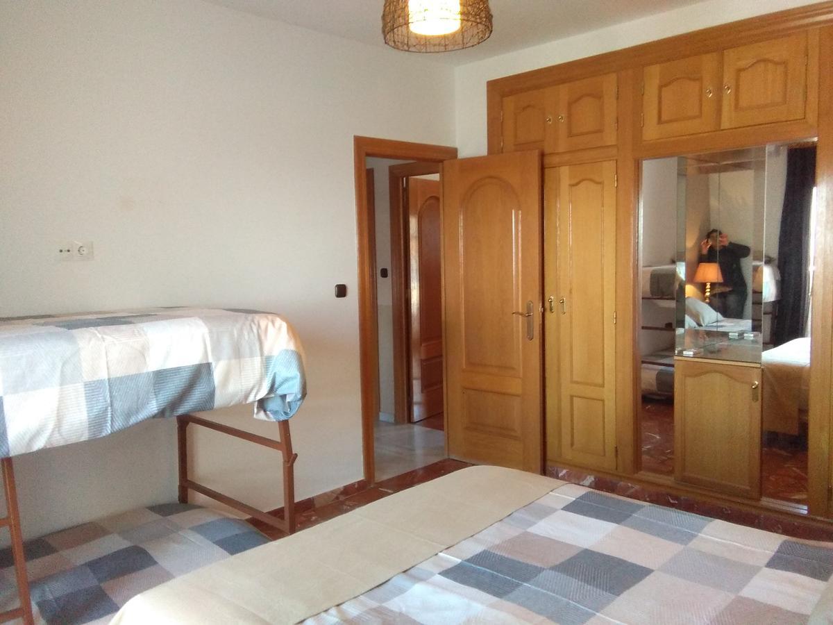 A 15' Granada, Piscina, Solarium, Futbolín, Casa Medina Güevéjar Guevejar Exterior foto